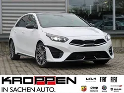 Weiß Neu 2025 Kia Ceed GT-Line Limousine | 31.490 € (Fairer Preis)