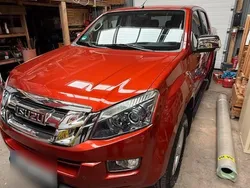 Orange Gebraucht 2016 Isuzu D-Max Abholung | 18.900 € (Etwas zu teuer)
