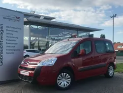 Rot Gebraucht 2009 Citroën Berlingo Van / Kleinbus | 4.790 € (Etwas zu teuer)