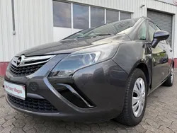 Grau Gebraucht 2012 Opel Zafira Tourer Edition Van / Kleinbus | 4.980 € (Guter Preis)