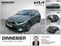 Grün (metallic) Gebraucht 2023 Kia Ceed Spirit Limousine | 23.190 € (Guter Preis)