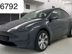 Grau Gebraucht 2023 Tesla Model Y SUV | 33.450 € (Guter Preis)