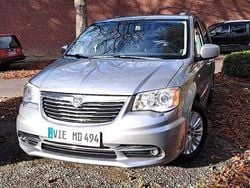 Silber Gebraucht 2013 Lancia Voyager Silver Van / Kleinbus | 10.900 € (Superpreis)