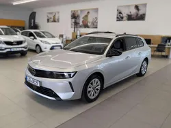 Kristall silber Gebraucht 2024 Opel Astra Enjoy Kombi | 24.850 € (Fairer Preis)