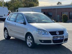 Silber Gebraucht 2009 VW Polo United Limousine | 6.990 € (Teuer)