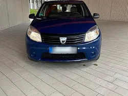 Blau Gebraucht 2009 Dacia Sandero Kleinwagen | 1.399 € (Guter Preis)