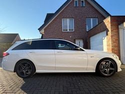 Weiß Gebraucht 2017 Mercedes C43 AMG AMG Kombi | 28.800 € (Fairer Preis)