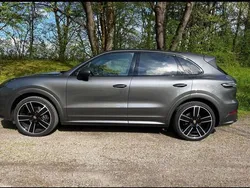Grau Gebraucht 2019 Porsche Cayenne Sport SUV | 64.900 € (Teuer)