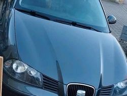 Grau Gebraucht 2006 Seat Ibiza Kleinwagen | 1.850 € (Fairer Preis)