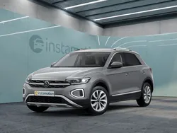 Grau Gebraucht 2024 VW T-Roc Style SUV | 36.700 € (Etwas zu teuer)