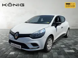 Weiß Gebraucht 2019 Renault Clio IV Life Limousine | 9.999 € (Fairer Preis)