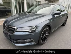 Quarzgrau metallic Gebraucht 2021 Skoda Superb LAURIN & KLEMENT Limousine | 26.420 € (Fairer Preis)