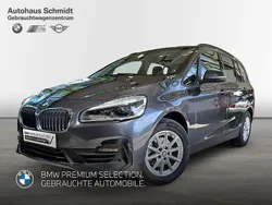 Mineralgrau Gebraucht 2021 BMW 216 Gran Tourer Advantage Van / Kleinbus | 20.660 € (Etwas zu teuer)