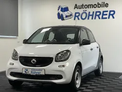 Weiß Gebraucht 2018 Smart ForFour Electric Drive Kleinwagen | 6.990 € (Fairer Preis)