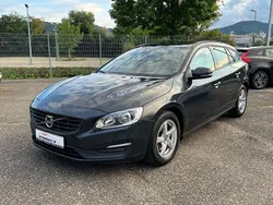 Savile grey / metallic Gebraucht 2018 Volvo V60 Kombi | 9.996 € (Fairer Preis)