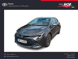 Grau Gebraucht 2023 Toyota Corolla Team Limousine | 29.980 € (Etwas zu teuer)
