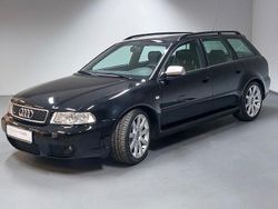 Glanzschwarz Gebraucht 2001 Audi RS4 Sport Kombi | 89.250 €