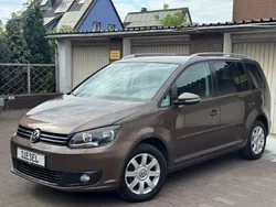 Braun Gebraucht 2010 VW Touran Van / Kleinbus | 6.750 € (Fairer Preis)