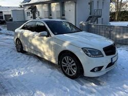 Weiß Gebraucht 2010 Mercedes C200 AMG Limousine | 8.000 € (Fairer Preis)