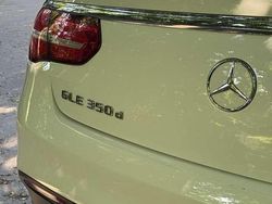 Weiß Gebraucht 2018 Mercedes GLE350 SUV | 38.000 €