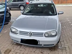 Grau Gebraucht 2006 VW Golf V Comfortline Kombi | 2.500 € (Fairer Preis)