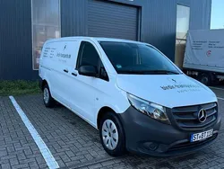 Weiß Gebraucht 2022 Mercedes Vito Van / Kleinbus | 20.900 €