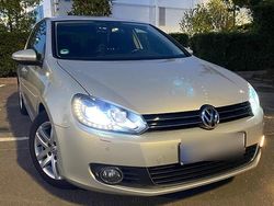 Silber Gebraucht 2011 VW Golf VI Highline Kleinwagen | 8.950 € (Etwas zu teuer)