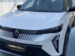 Schwarz Gebraucht 2024 Renault Scénic Iconic Van / Kleinbus | 38.900 €