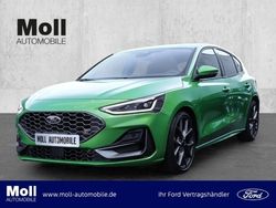 Gruen Gebraucht 2024 Ford Focus ST Limousine | 36.600 € (Superpreis)