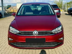 Rot Gebraucht 2018 VW Golf Sportsvan Join Van / Kleinbus | 12.980 € (Superpreis)