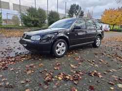 Schwarz Gebraucht 2005 VW Golf IV Trendline Kombi | 1.300 € (Fairer Preis)