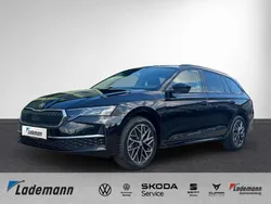 Schwarzmagic perleffekt Gebraucht 2024 Skoda Octavia Selection Kombi | 27.654 € (Guter Preis)