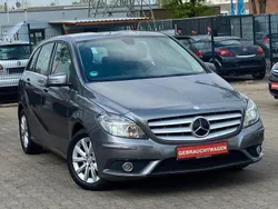 Grau Gebraucht 2014 Mercedes B180 Edition Van / Kleinbus | 11.990 € (Guter Preis)