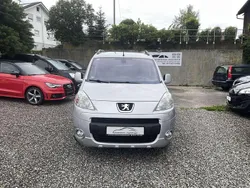 Silber Gebraucht 2011 Peugeot Partner Tepee Premium Van / Kleinbus | 7.999 € (Teuer)
