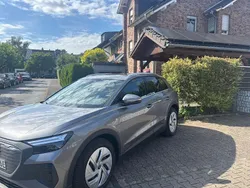 Silber Gebraucht 2023 Audi Q4 e-tron SUV | 37.900 € (Fairer Preis)