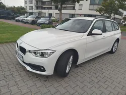 Weiß Gebraucht 2019 BMW 318 Kombi | 19.900 € (Superpreis)
