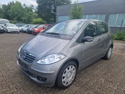 Grau Gebraucht 2006 Mercedes A200 Van / Kleinbus | 2.990 € (Fairer Preis)