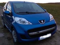 Blau Gebraucht 2009 Peugeot 107 Filou Kleinwagen | 2.500 € (Fairer Preis)