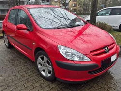 Rot Gebraucht 2003 Peugeot 307 Premium Limousine | 1.399 €