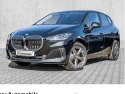 Schwarz Gebraucht 2024 BMW 218 Luxury Line Kombi | 30.880 € (Guter Preis)