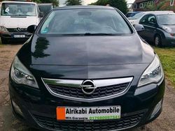 Schwarz Gebraucht 2012 Opel Astra Limousine | 4.000 € (Fairer Preis)
