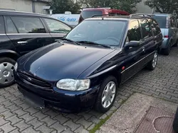 Blau Gebraucht 1997 Ford Escort Kombi | 1.999 € (Teuer)