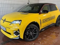 Gelb Gebraucht 2025 Renault R5 Iconic Kleinwagen | 36.480 € (Teuer)