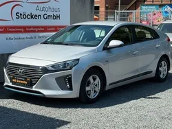 Silber Gebraucht 2017 Hyundai Ioniq Trend Limousine | 12.990 € (Fairer Preis)