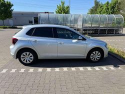 Silber Gebraucht 2018 VW Polo Comfortline Limousine | 12.500 € (Fairer Preis)
