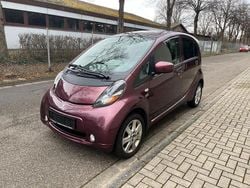 Rot Gebraucht 2011 Mitsubishi i-MiEV Basis Kleinwagen | 3.750 €