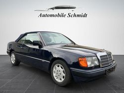Blau Gebraucht 1993 Mercedes 300 Sportline Cabrio | 19.900 €