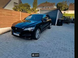 Schwarz Gebraucht 2016 Jaguar F-Pace SUV | 13.999 €