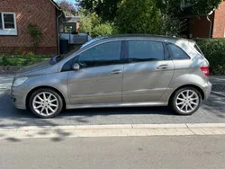 Mercedes B200
