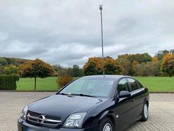 Blau Gebraucht 2003 Opel Vectra Limousine | 1.850 €